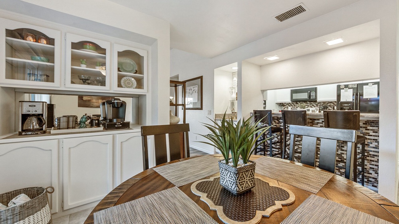 Photo of Bedroom in La Quinta Cove