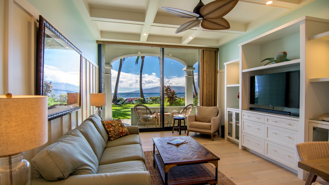 Photo of Bedroom in Historic Lahaina Front Street