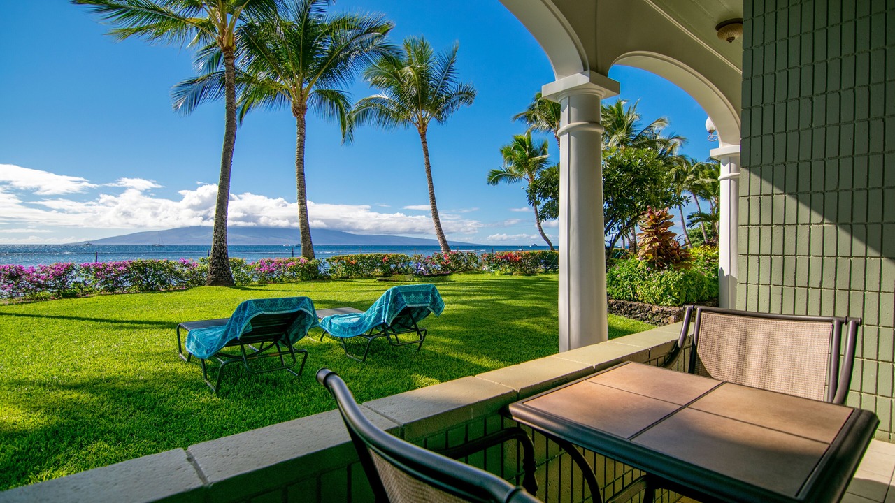 Photo of Patio Balcony in Historic Lahaina Front Street
