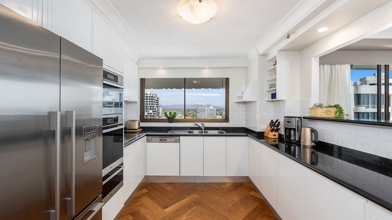 Photo of Kitchen in Main Beach