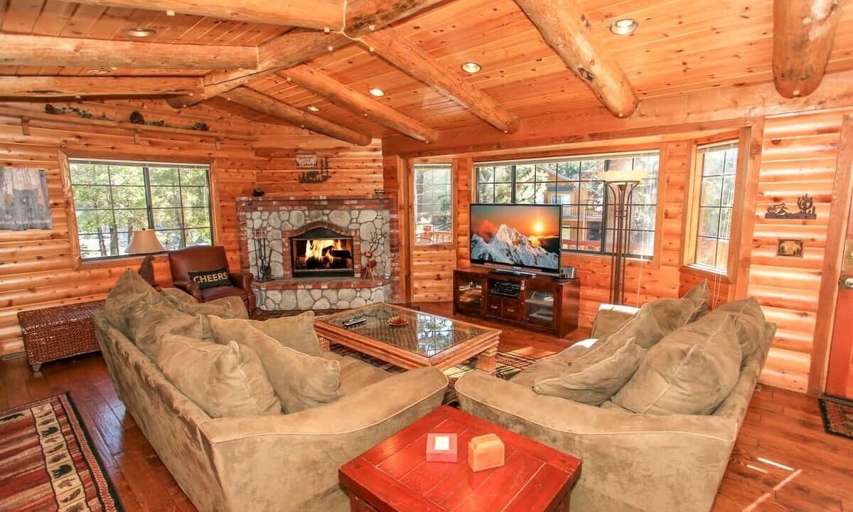 Photo of Livingroom in Upper Moonridge