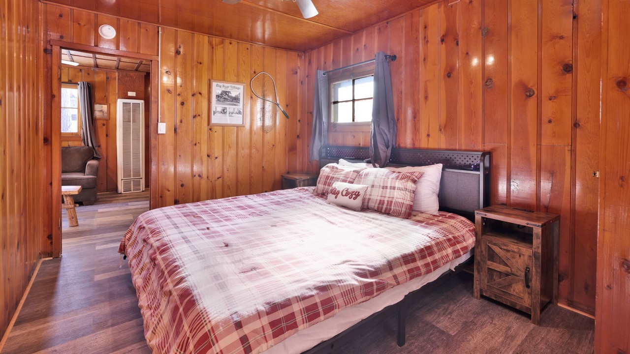 Photo of Bedroom in Big Bear Lake