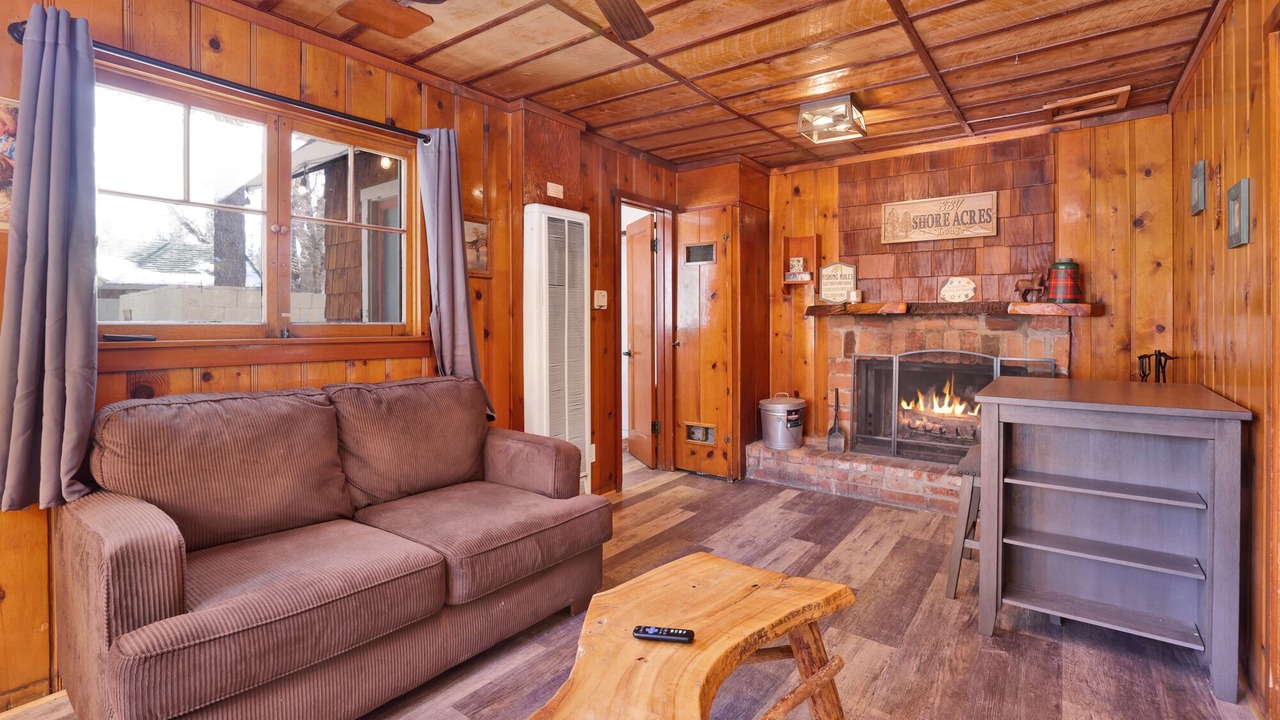 Photo of Livingroom in Big Bear Lake