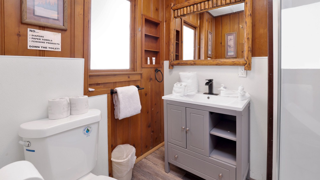Photo of Bathroom in Big Bear Lake