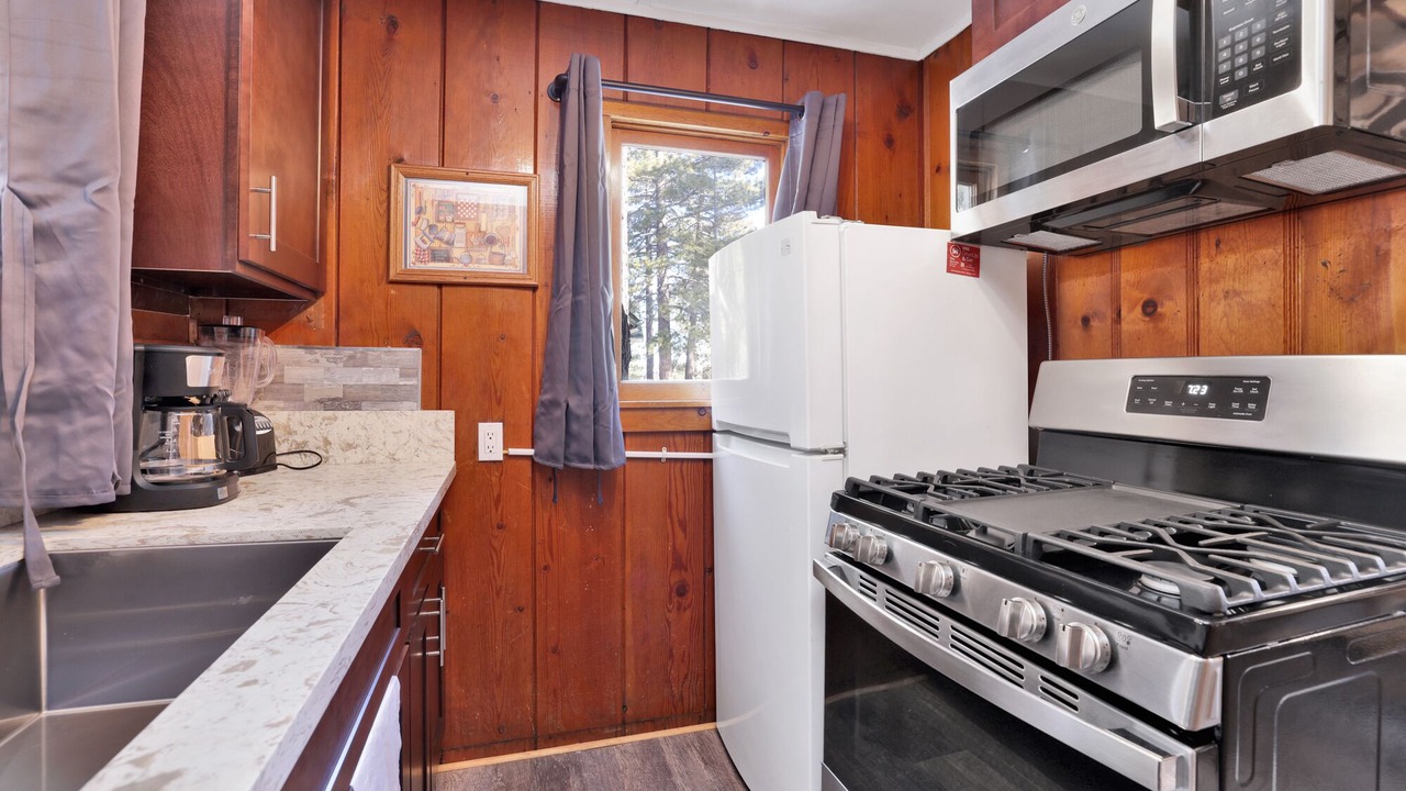 Photo of Kitchen in Big Bear Lake