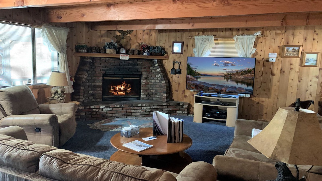 Photo of Livingroom in Big Bear City