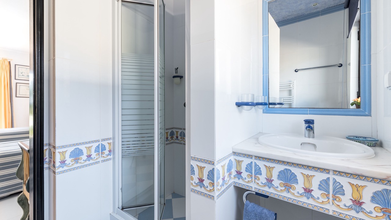 Photo of Bathroom in Carvoeiro