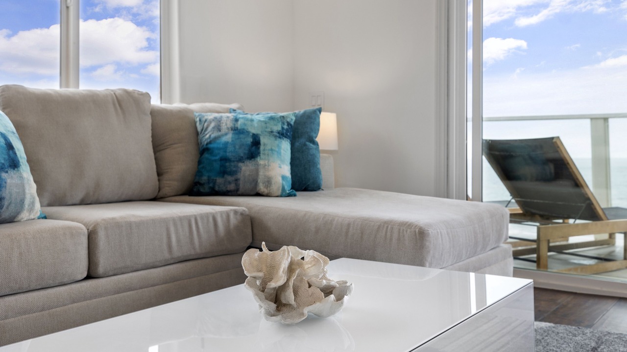 Photo of Livingroom in Central Malibu