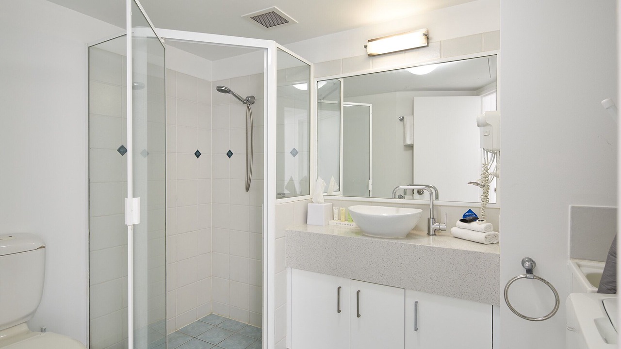 Photo of Bathroom in Main Beach