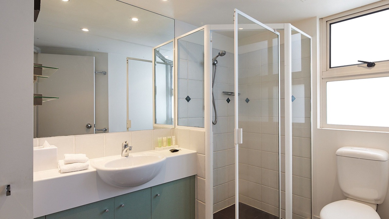 Photo of Bathroom in Main Beach