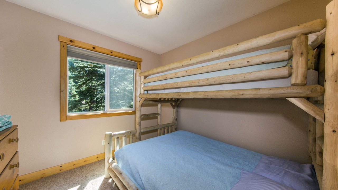 Photo of Bedroom in Pioneer Trail