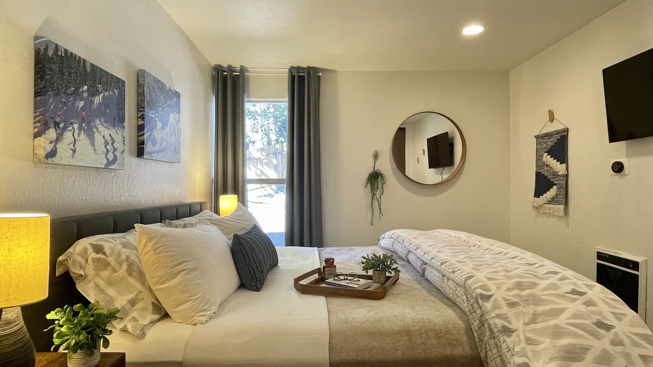Photo of Bedroom in Mammoth Lakes
