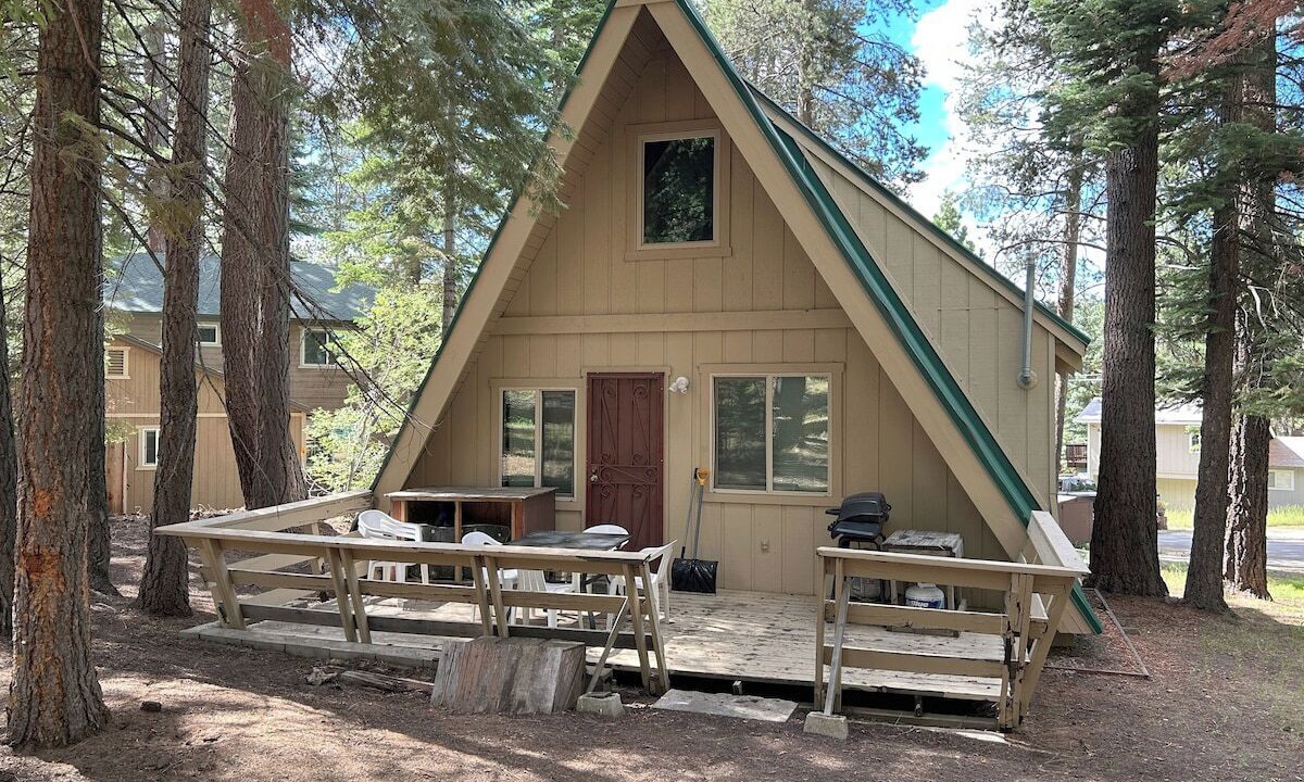 Photo of Outdoor in Pioneer Trail