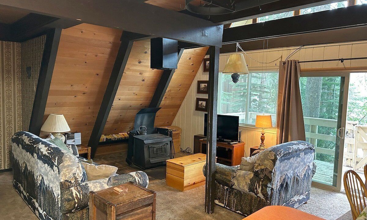 Photo of Livingroom in Pioneer Trail