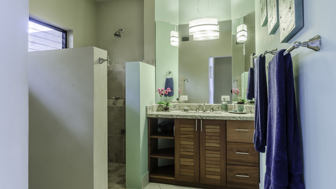 Photo of Bathroom in Paradise Bay