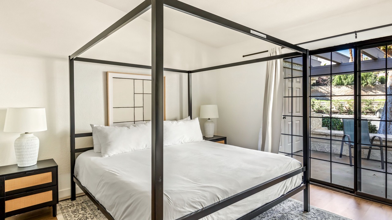 Photo of Bedroom in Tahquitz River Estates