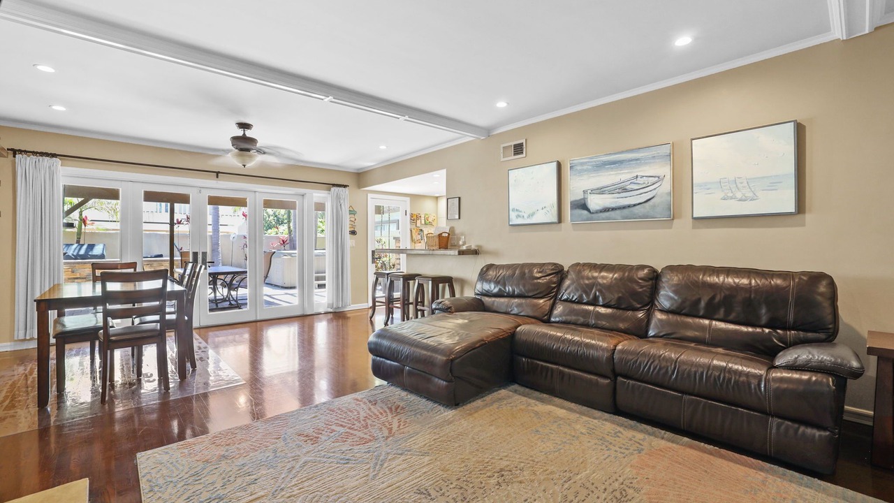 Photo of Livingroom in West Newport