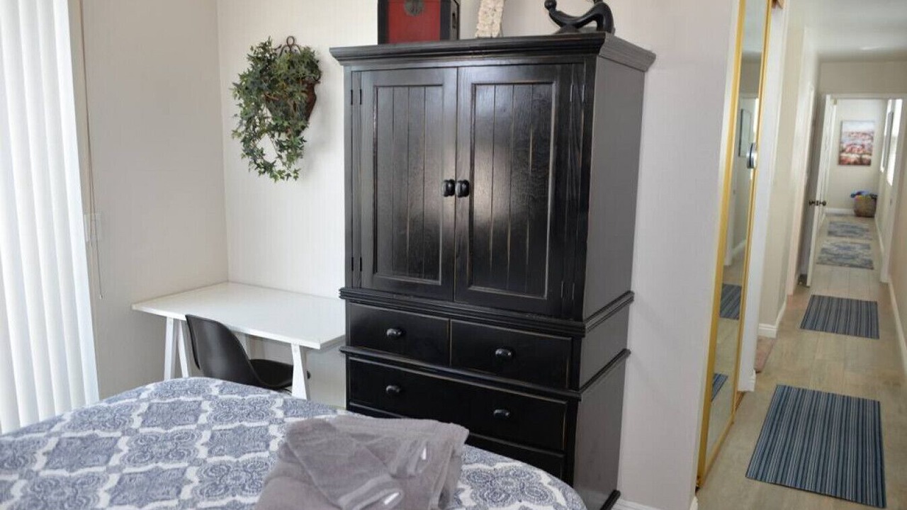 Photo of Bedroom in West Newport