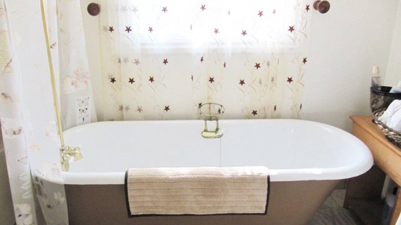 Photo of Bathroom in Julian
