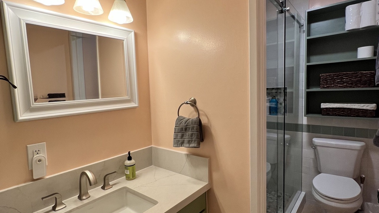 Photo of Bathroom in Carpinteria