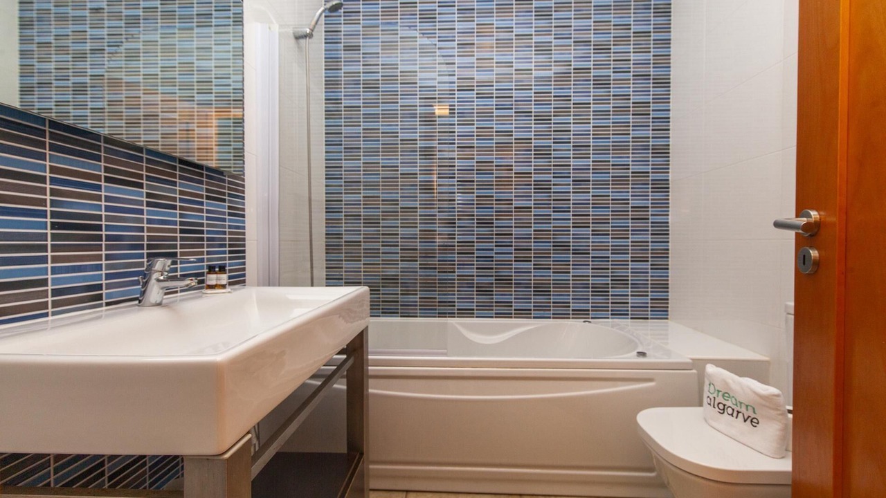 Photo of Bathroom in Funchal
