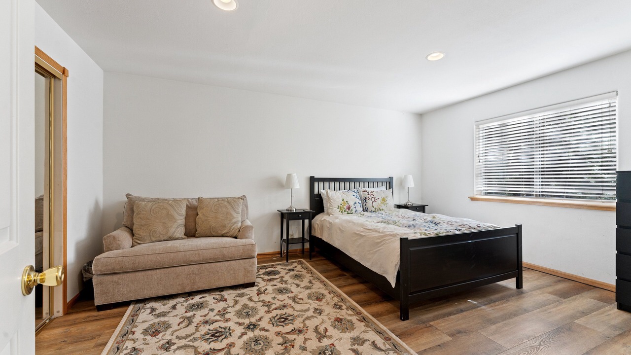 Photo of Bedroom in Pioneer Trail