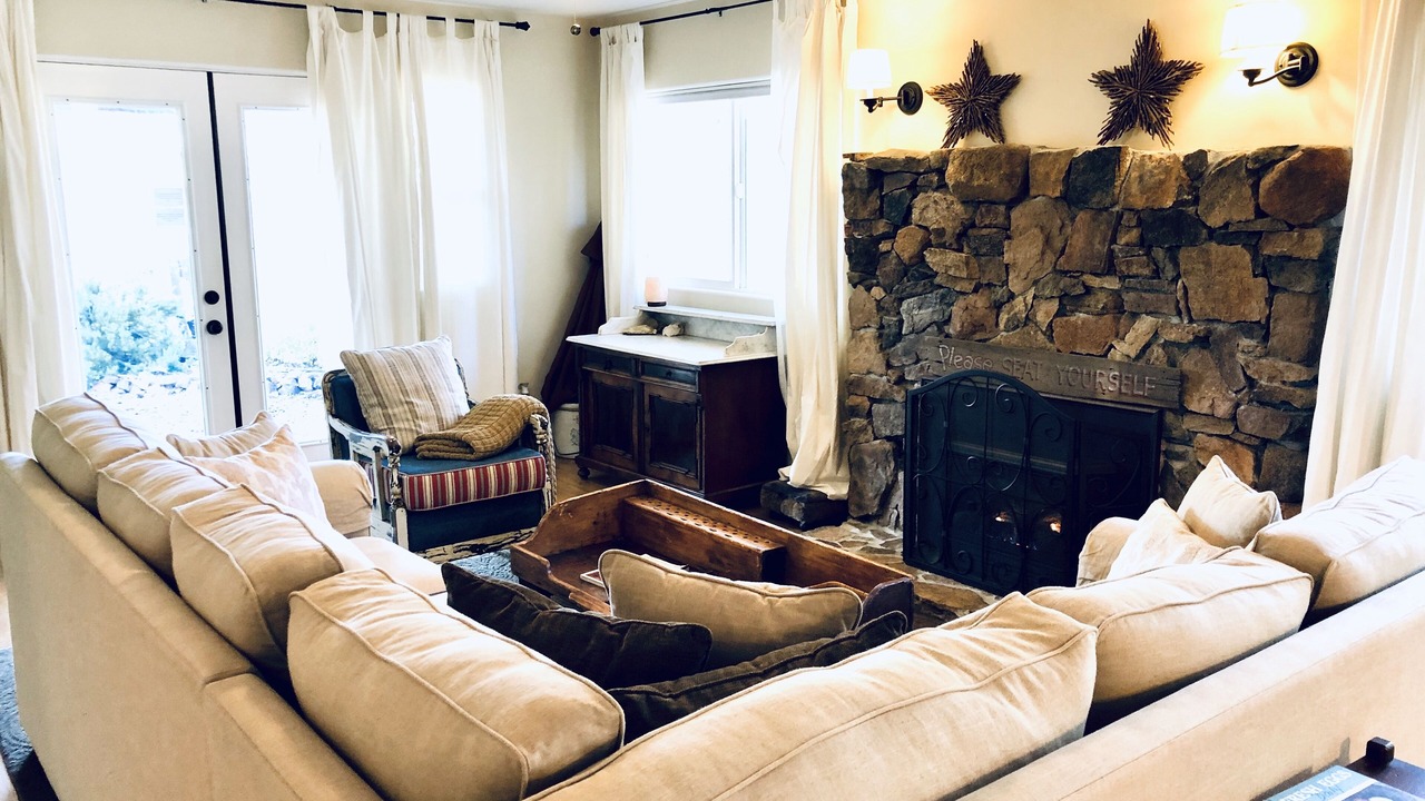 Photo of Livingroom in Julian