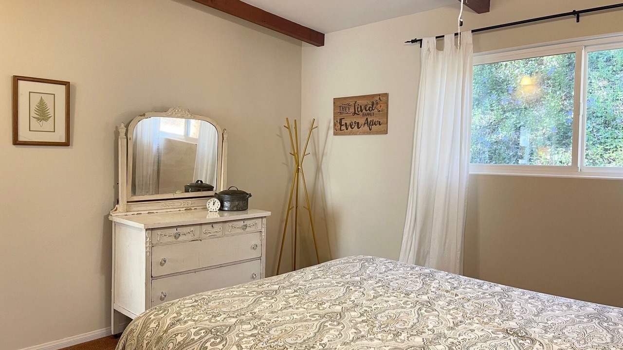 Photo of Bedroom in Julian