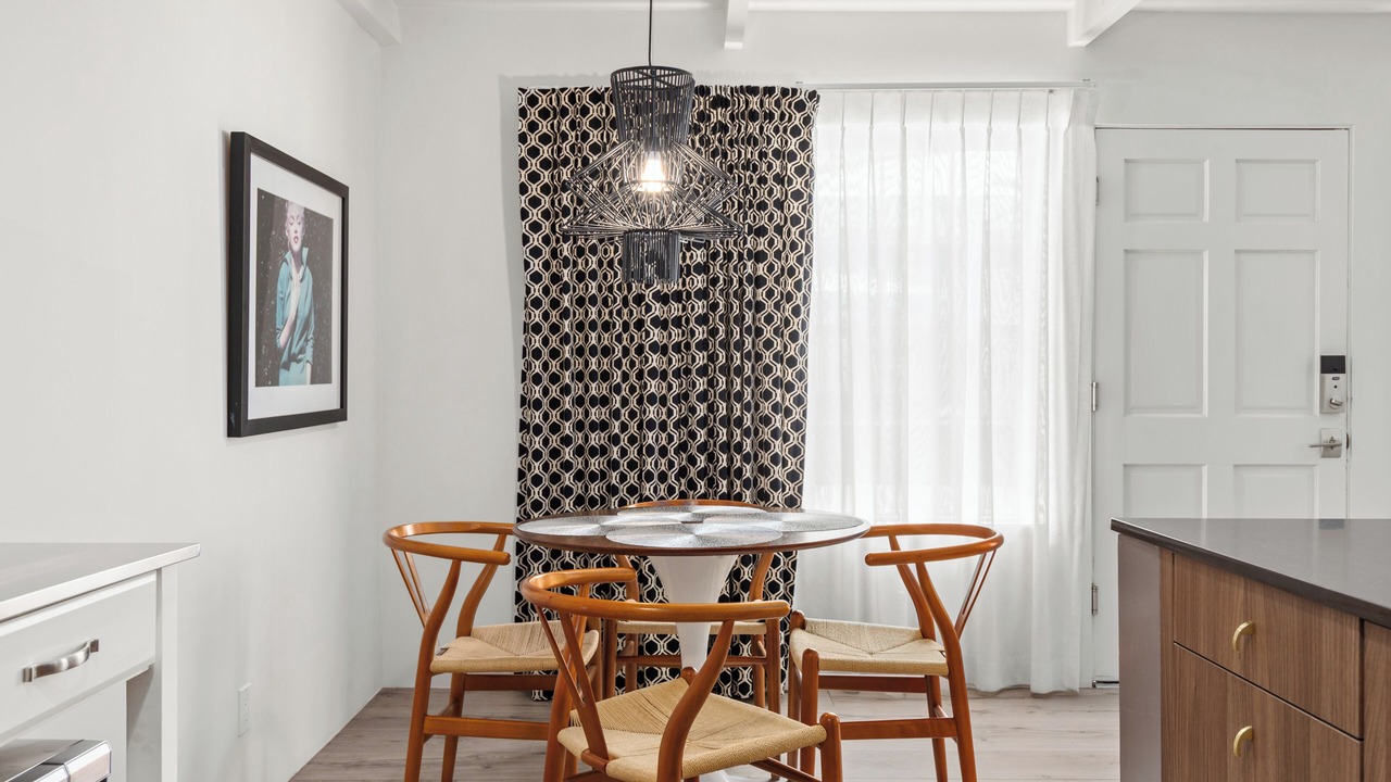 Photo of Livingroom in Uptown Design District