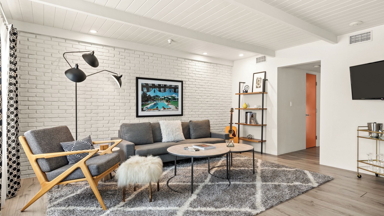 Photo of Livingroom in Uptown Design District