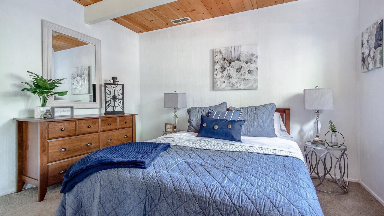 Photo of Bedroom in Pioneer Trail