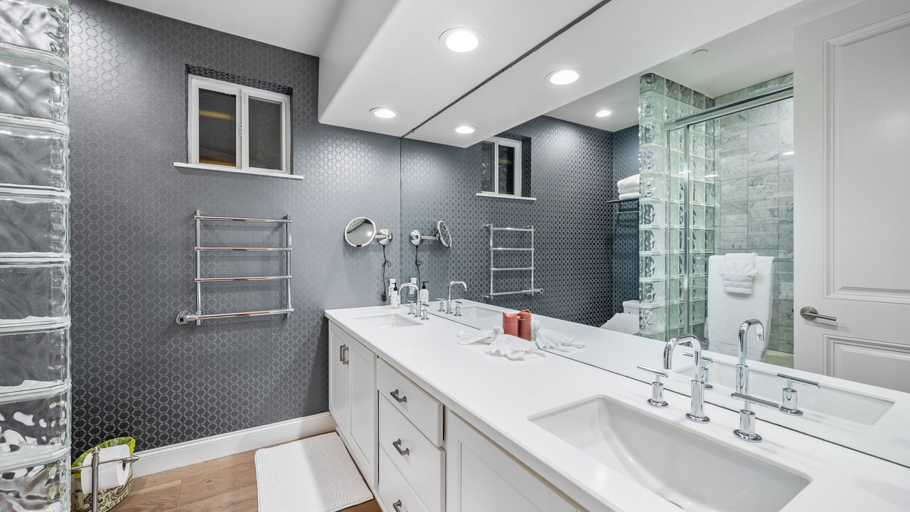 Photo of Bathroom in Central Malibu