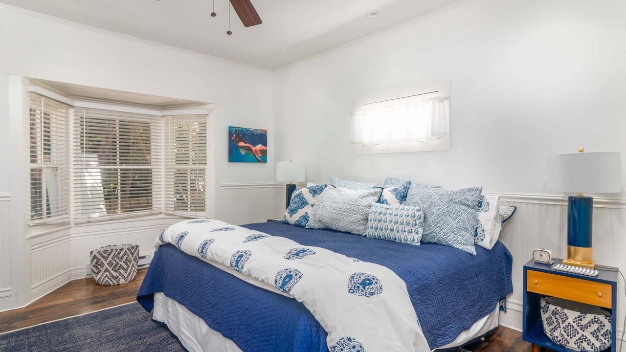 Photo of Bedroom in Summerland