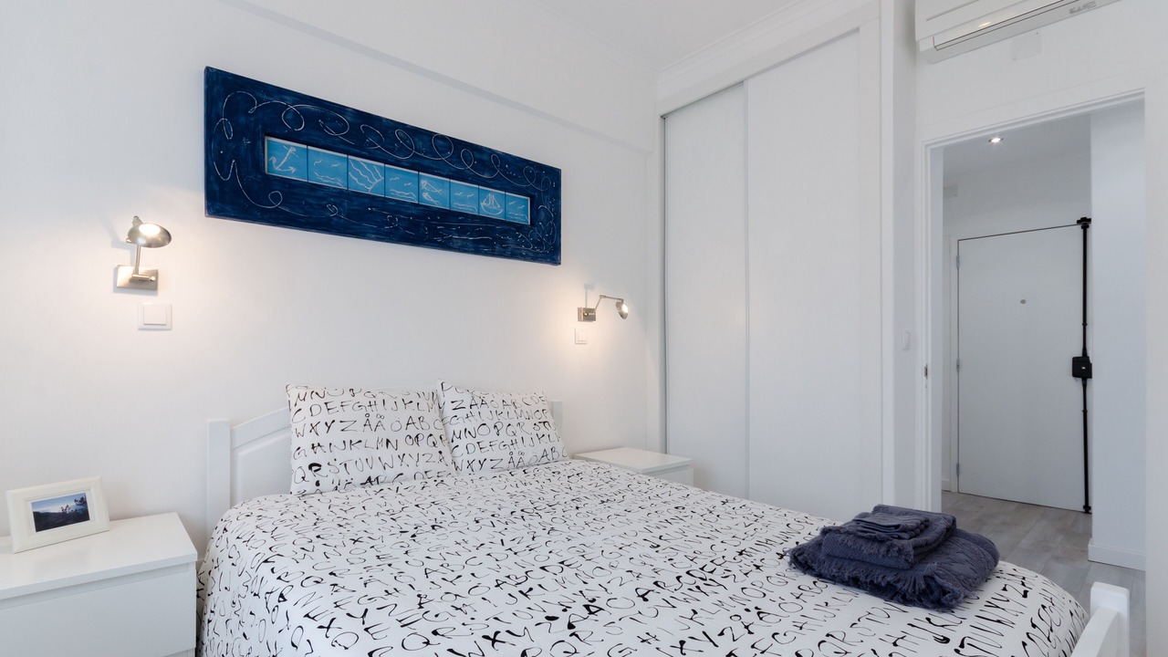 Photo of Bedroom in Costa de Caparica