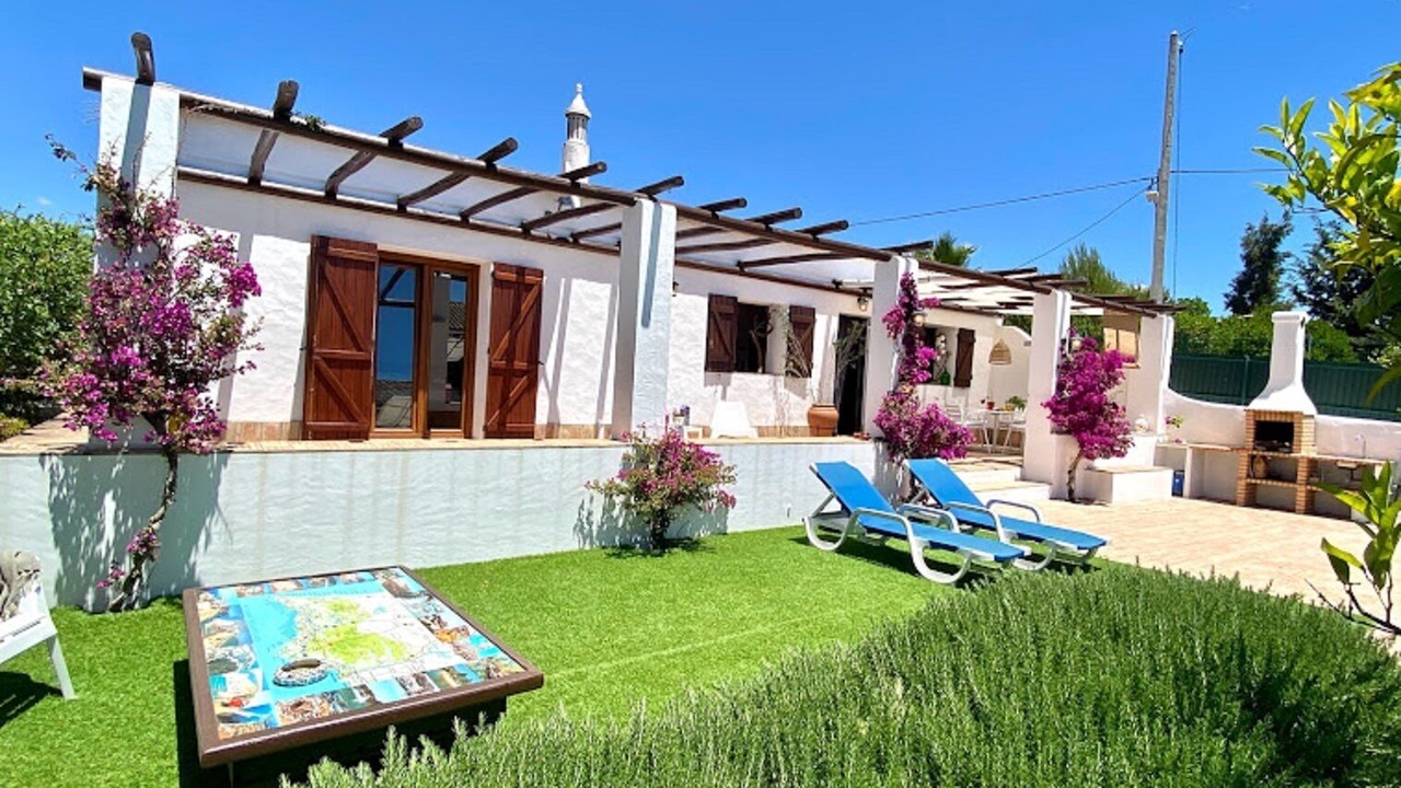Photo of Patio Balcony in Alfeicao