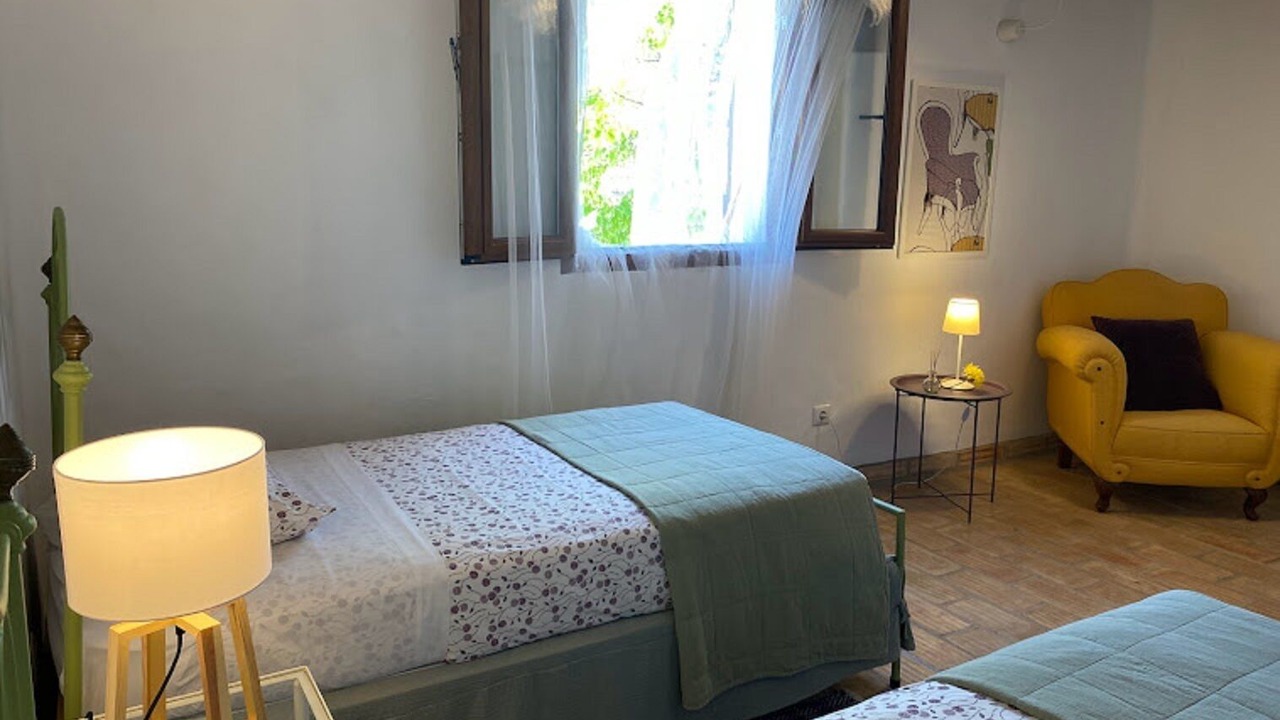 Photo of Bedroom in Alfeicao