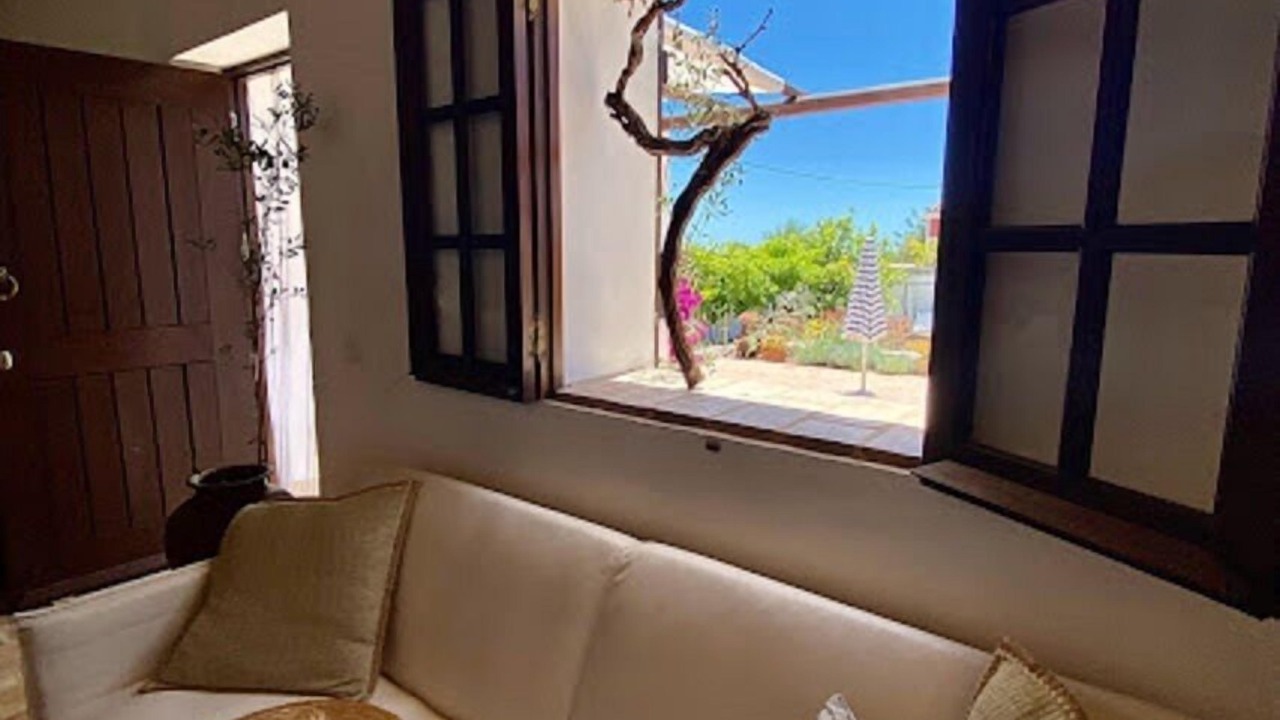 Photo of Livingroom in Alfeicao