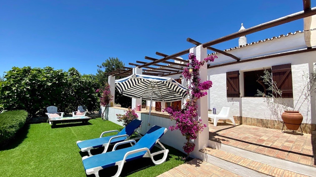 Photo of Patio Balcony in Alfeicao