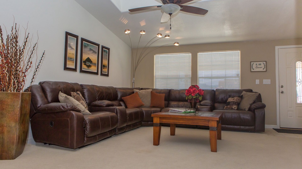 Photo of Livingroom in Parker Strip