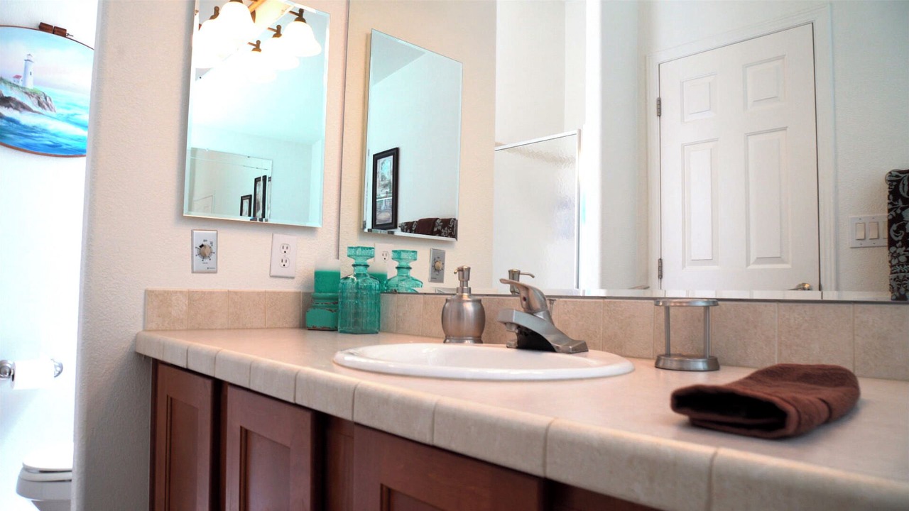 Photo of Bathroom in Parker Strip