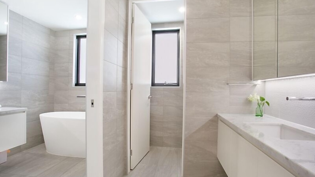 Photo of Bathroom in Broadbeach Waters