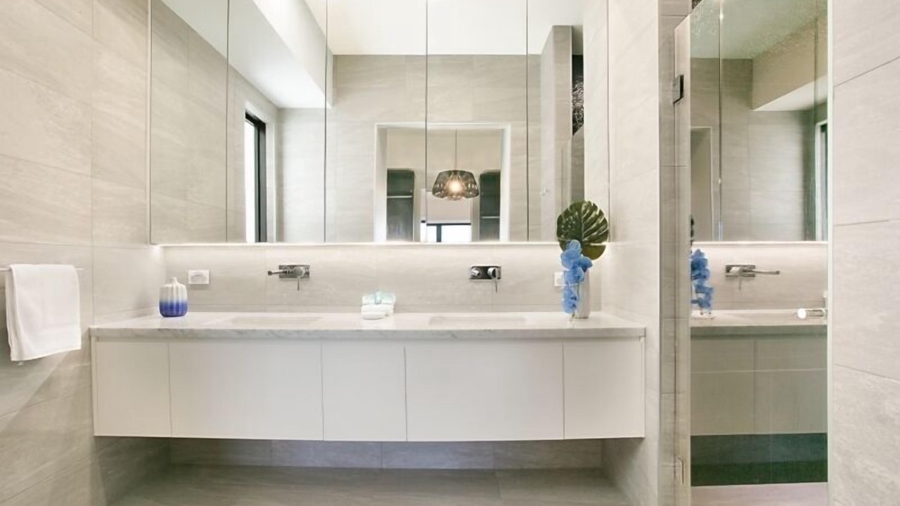 Photo of Bathroom in Broadbeach Waters