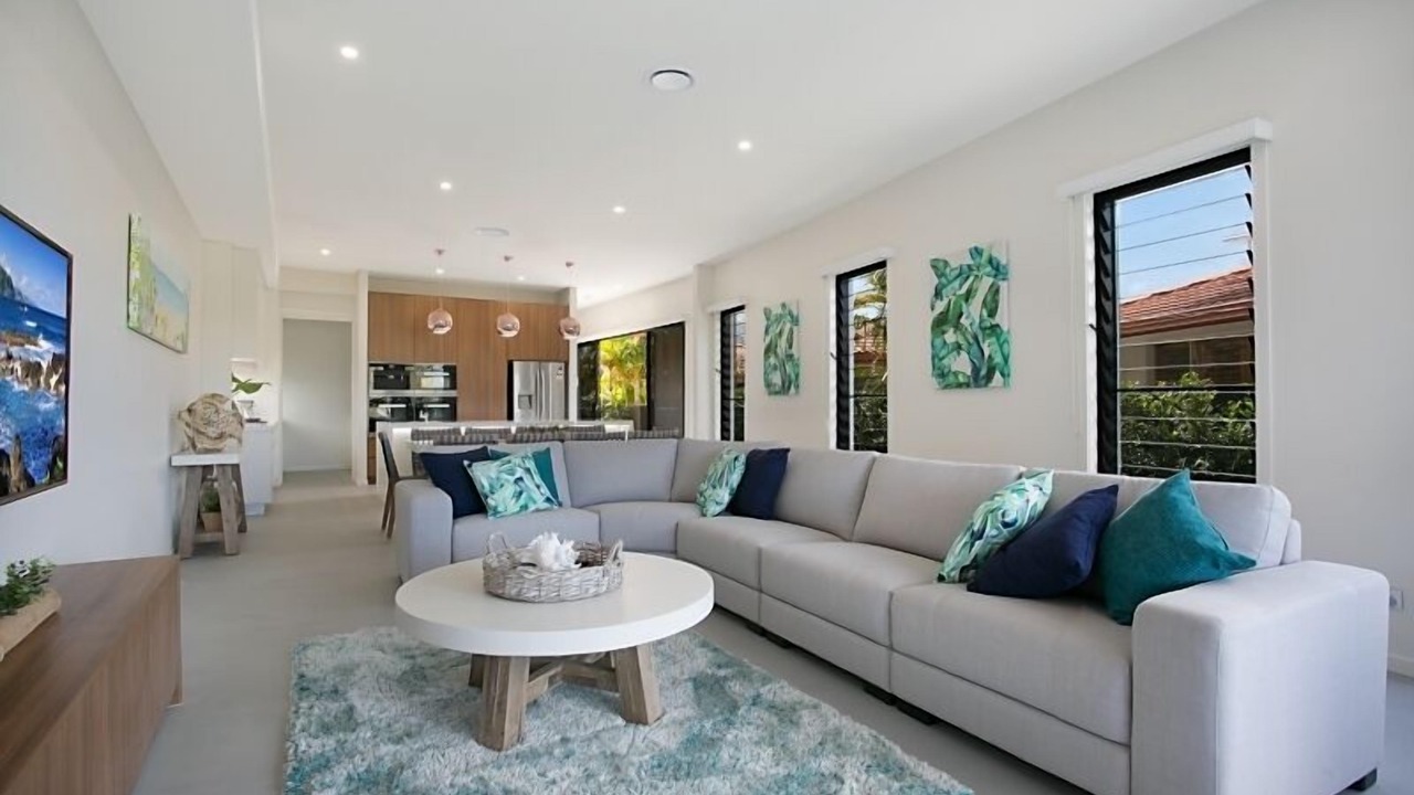 Photo of Livingroom in Broadbeach Waters
