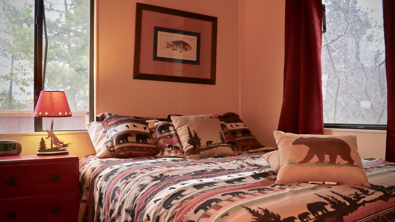 Photo of Bedroom in Moonridge