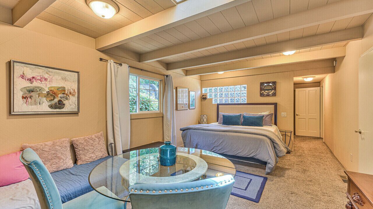 Photo of Bedroom in Carmel Valley