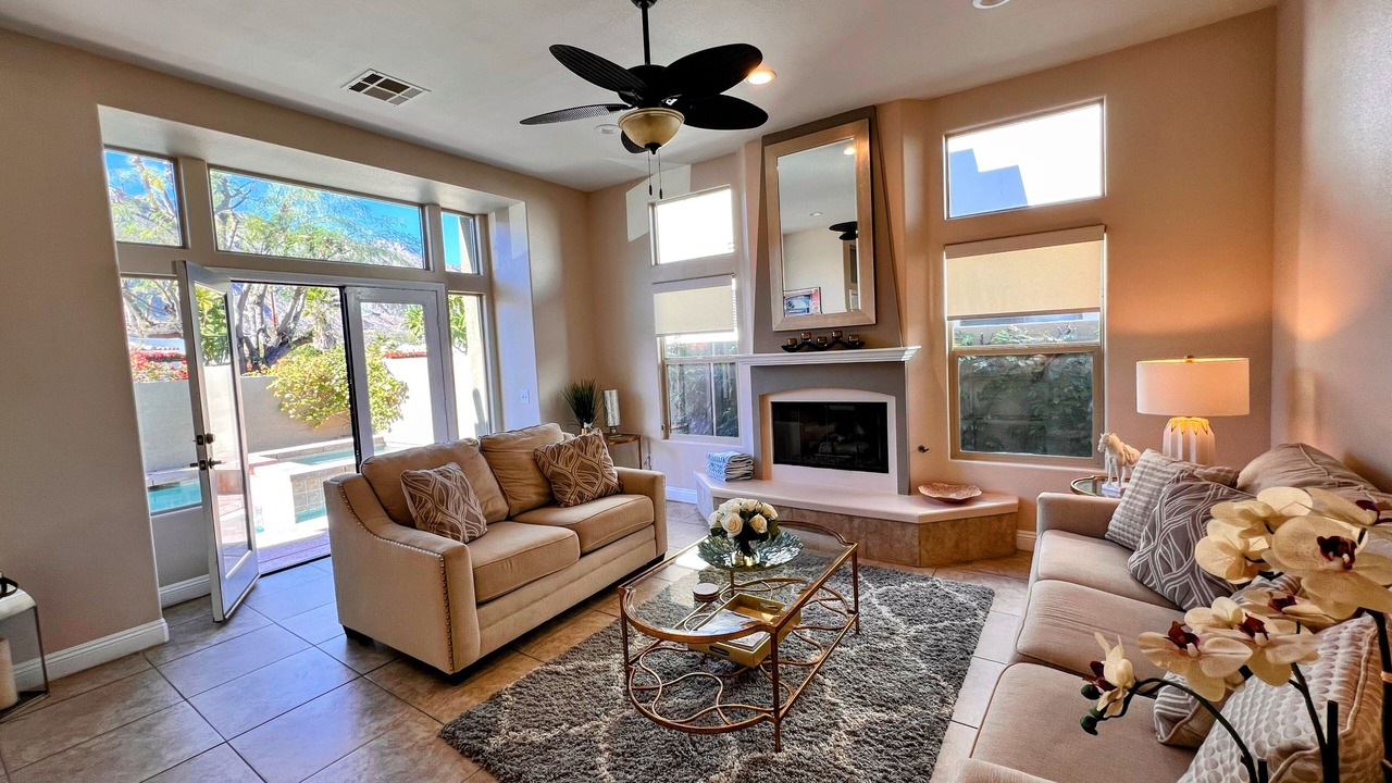 Photo of Livingroom in La Quinta Cove