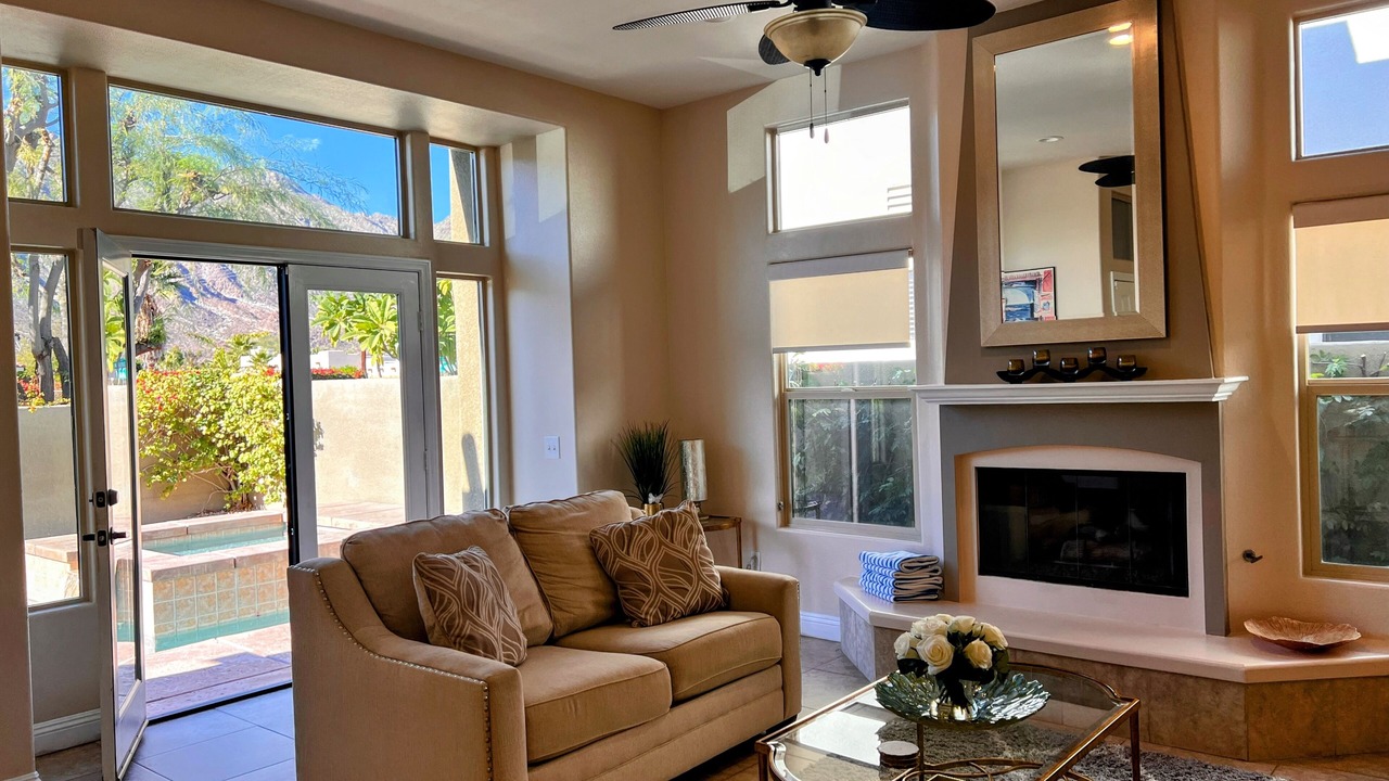 Photo of Livingroom in La Quinta Cove