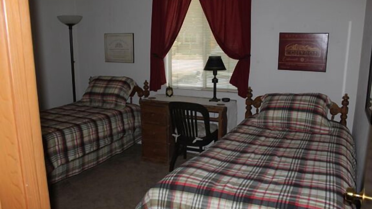 Photo of Bedroom in Idyllwild