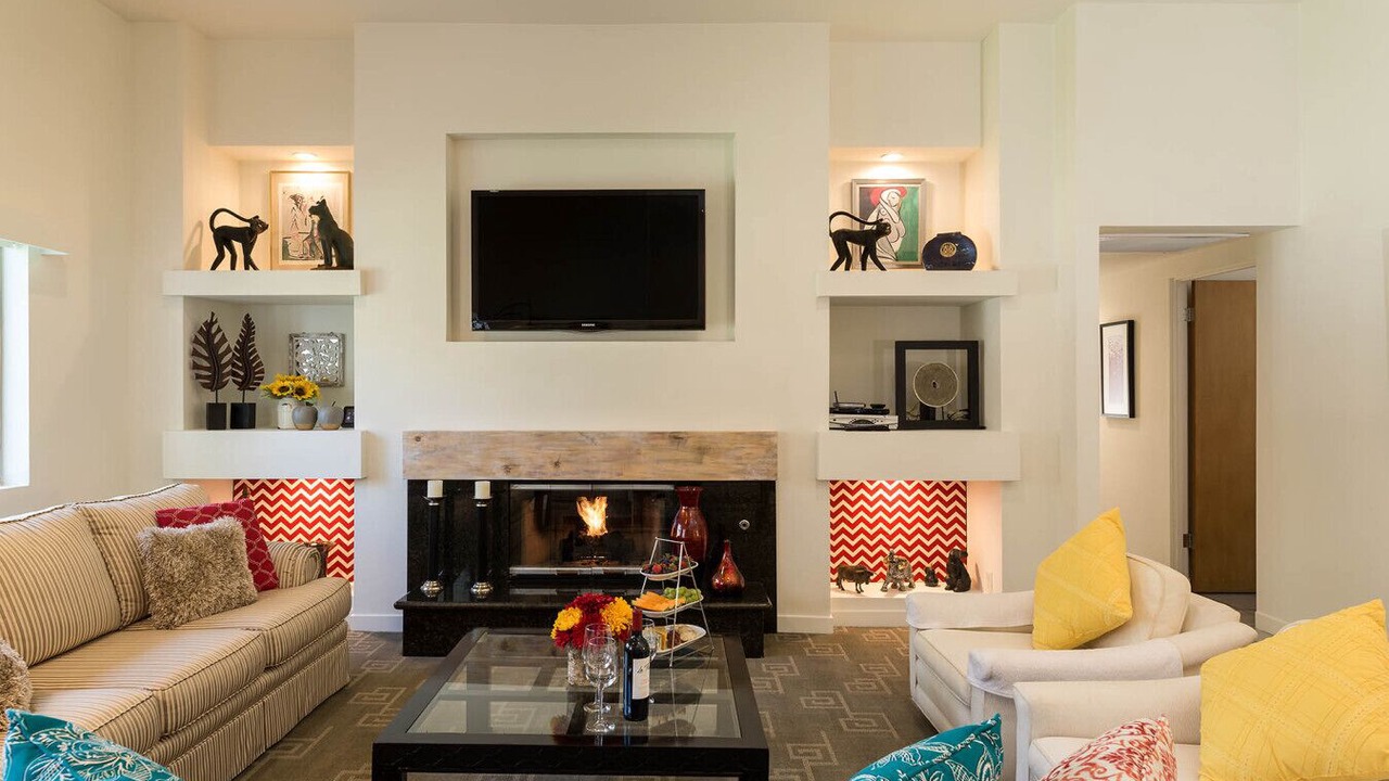 Photo of Livingroom in Deepwell Estates