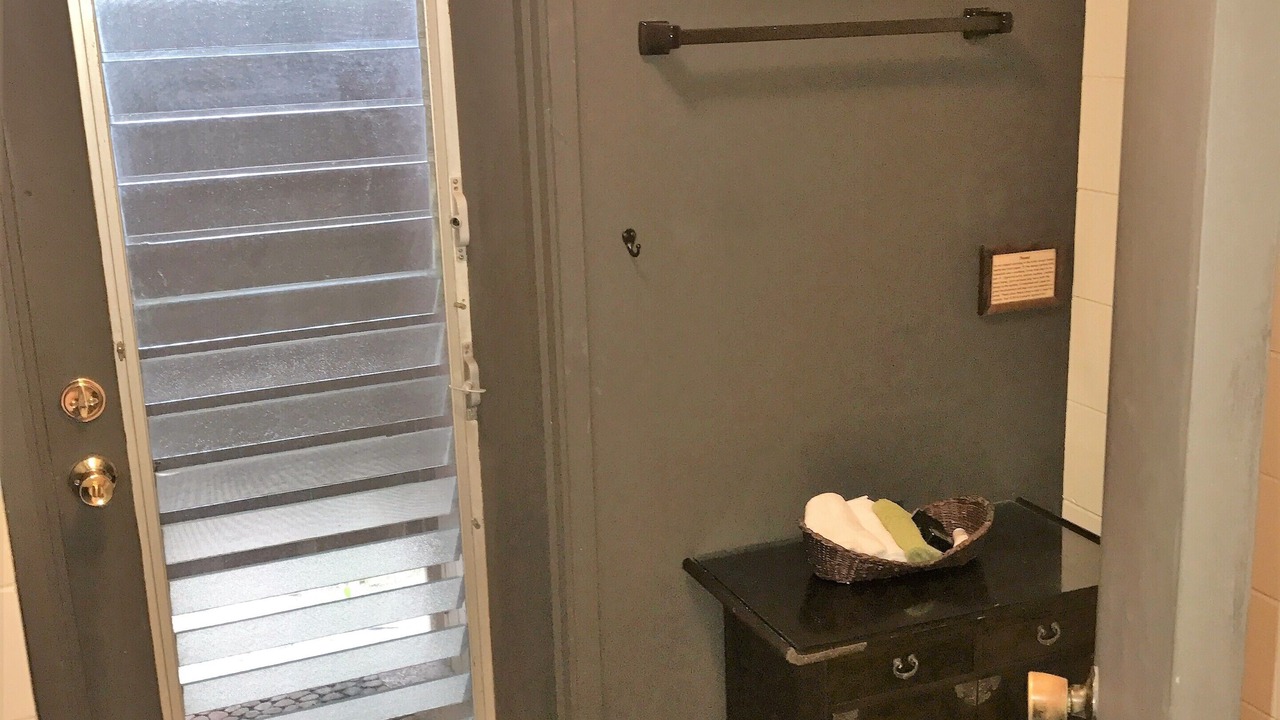 Photo of Bathroom in Waialua